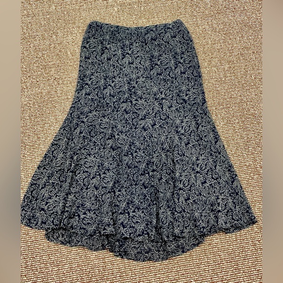 Women’s 12 Petite Dana Buchman 100% Silk Floral Pattern Skirt - Picture 3 of 11